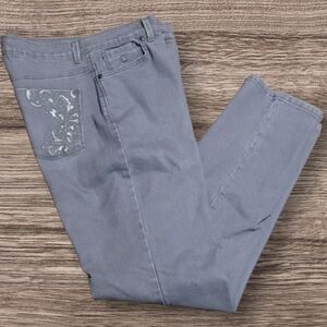 WOMEN'S GLORIA VANDERBILT AMANDA DENIM JEANS